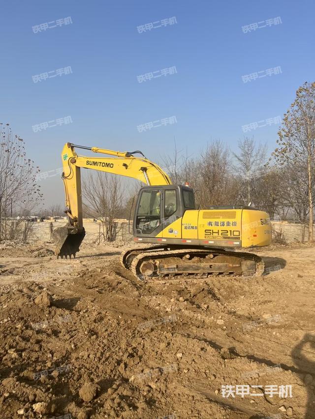 住友SH210A5挖掘機(jī)