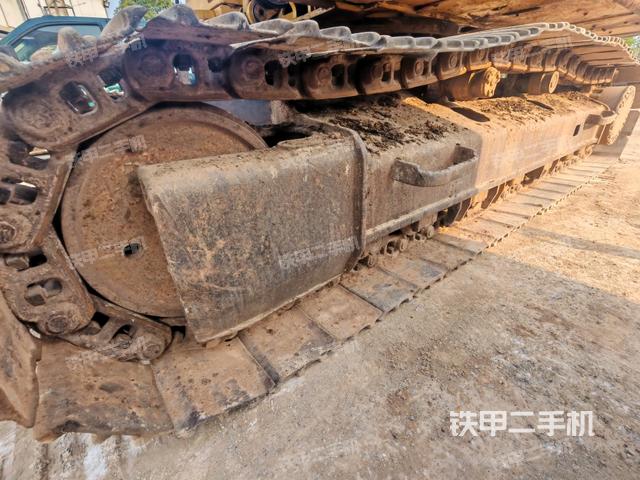 单侧履带整体（整机外观）