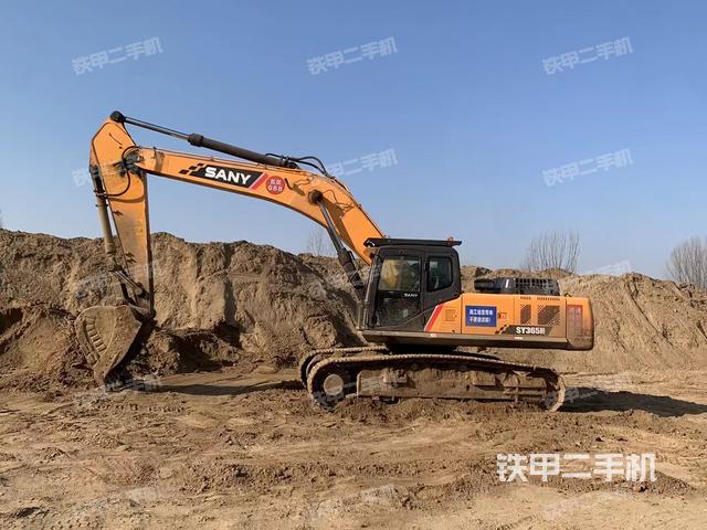 驾驶室顶部（整机外观）