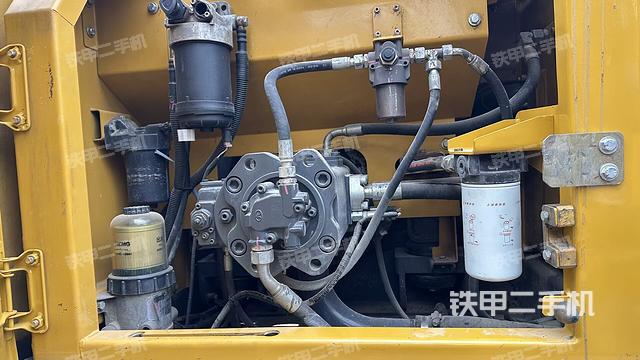 液压泵室（大件舱室）