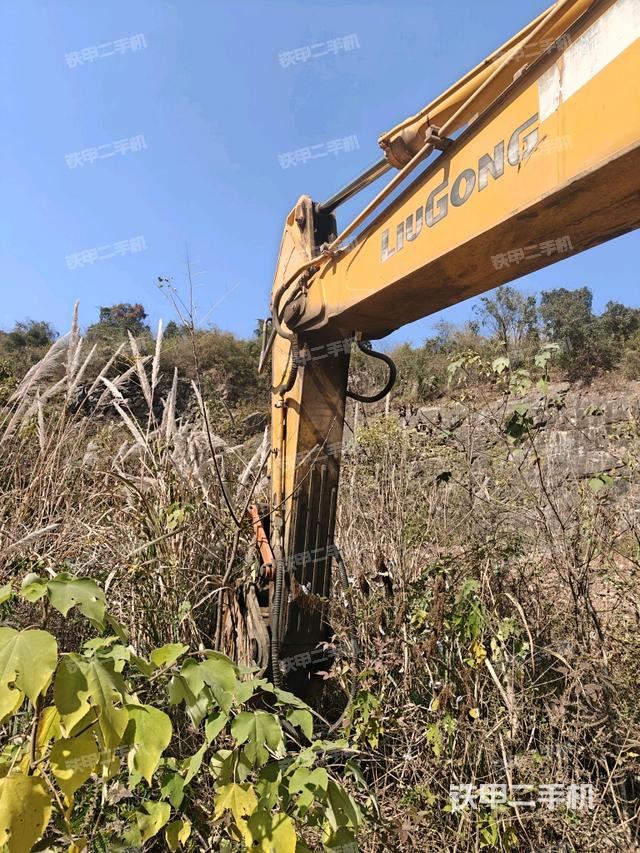 小臂整体左后（工作和回转装置）