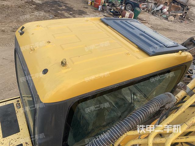 驾驶室顶部（整机外观）