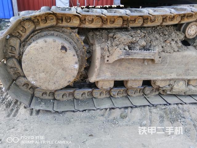 右侧行走马达盖板（行走机构）