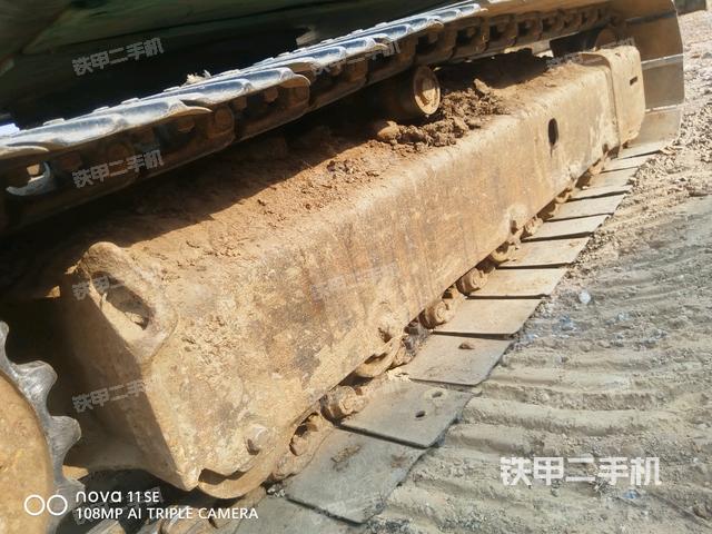 右侧行走马达盖板（行走机构）