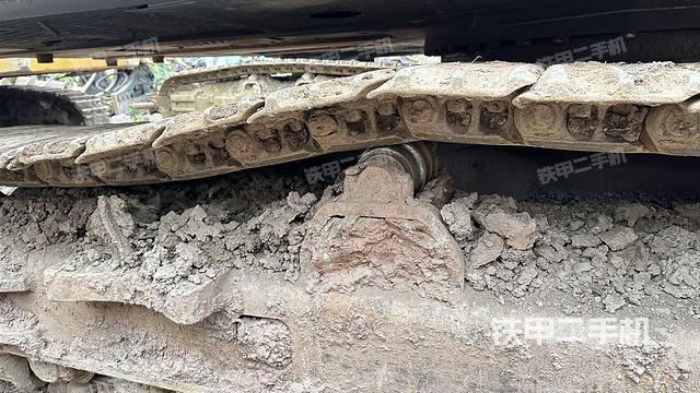 右侧行走马达盖板（行走机构）