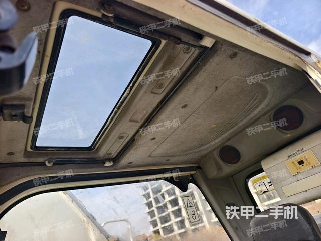 頂棚整體（駕駛室部分）