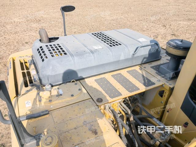 发动机室（上车部件）