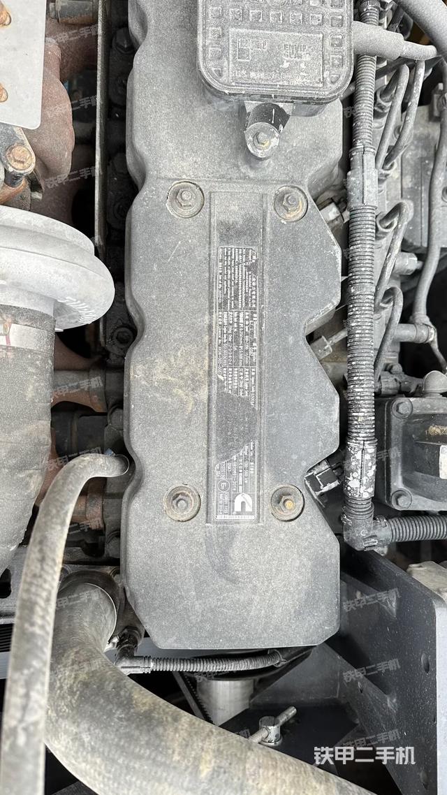 气门室盖螺丝特写（上车部件）