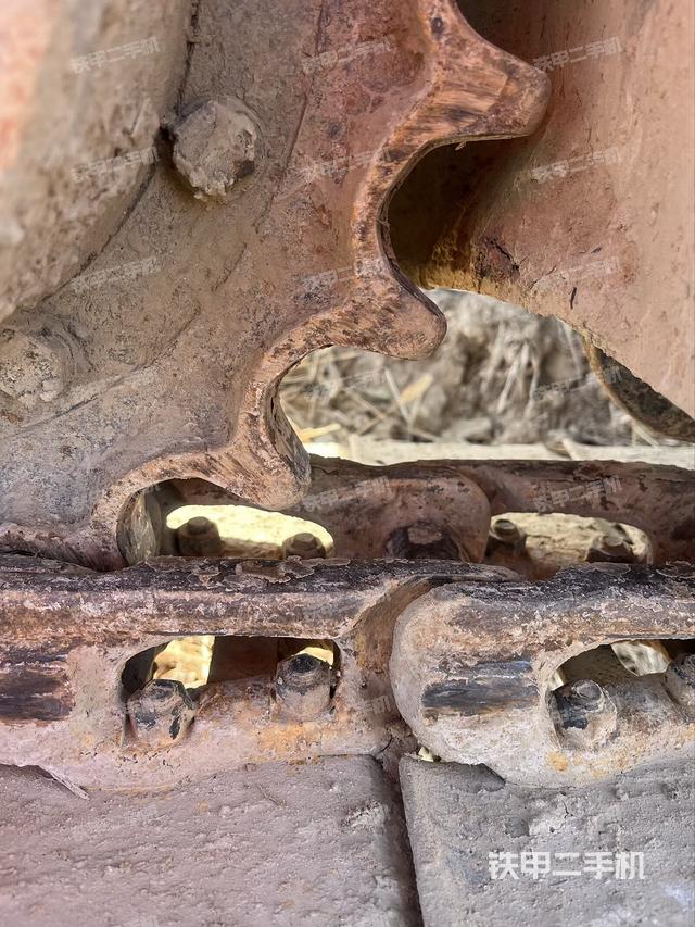 单侧履带整体（整机外观）