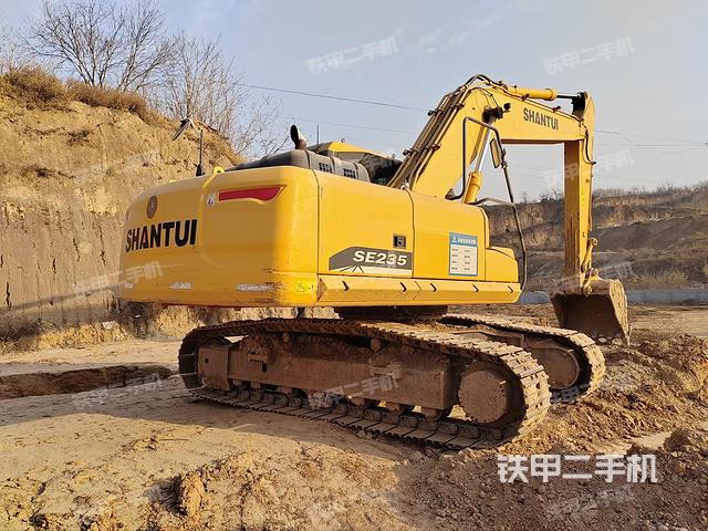 整機右后45°（整機外觀）