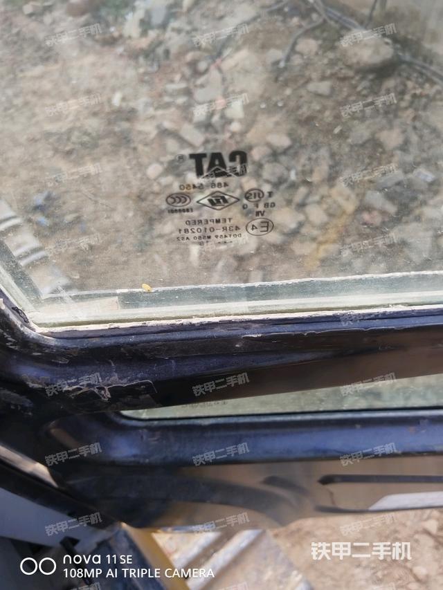 左后方玻璃角标（驾驶室部分）