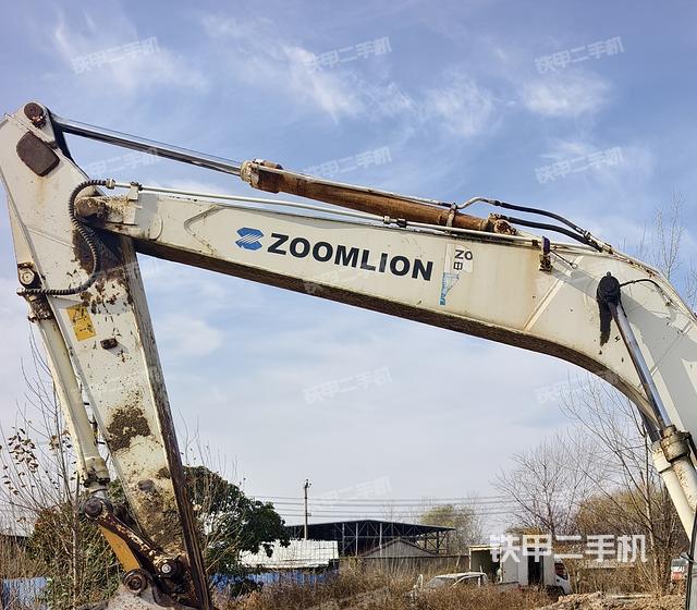 大臂整體?右側（工作和回轉裝置）