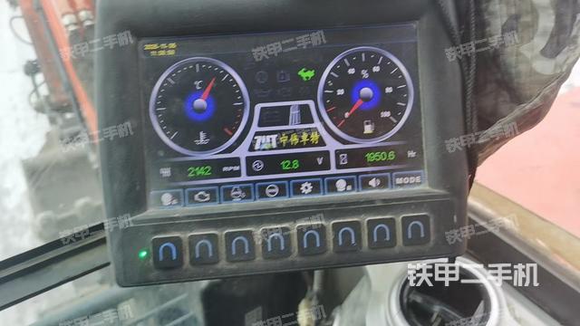 驾驶室整体（整机外观）