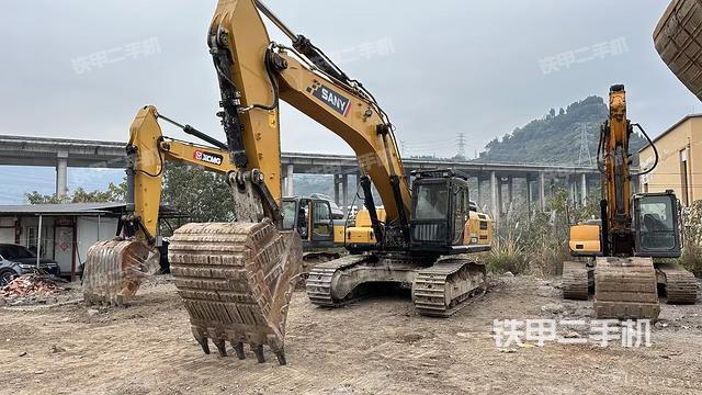 三一重工SY375H挖掘机