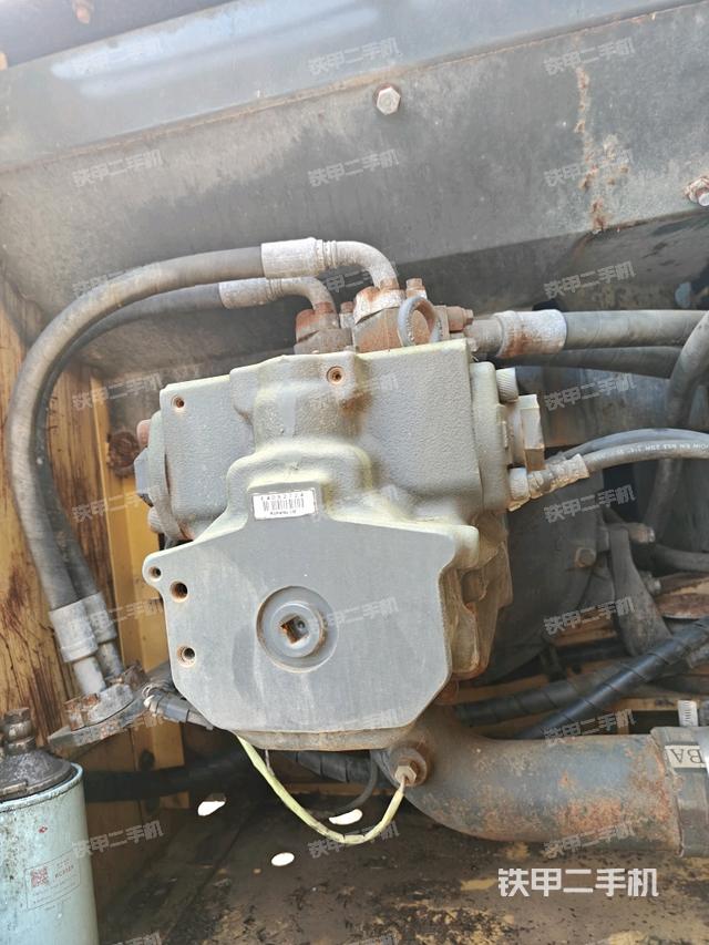 液压泵斜45 左（大件舱室）