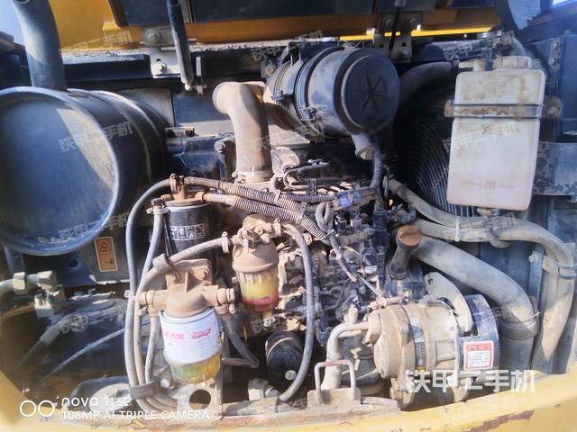 发动机整体俯视（整机外观）