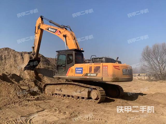 三一重工SY305C-9挖掘机