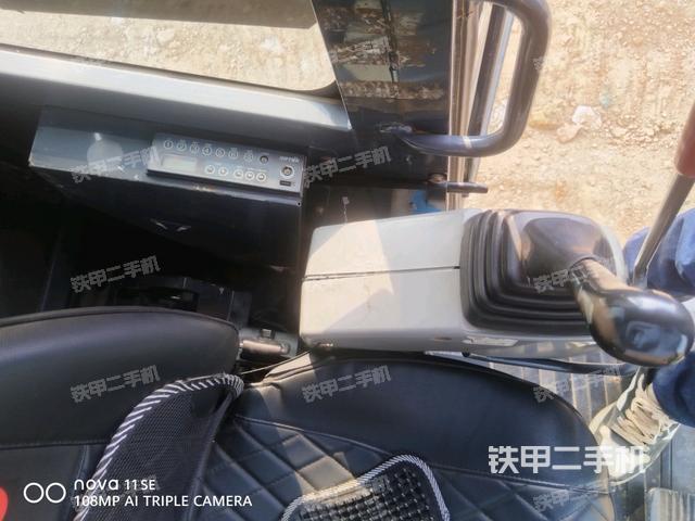 顶棚整体（驾驶室部分）