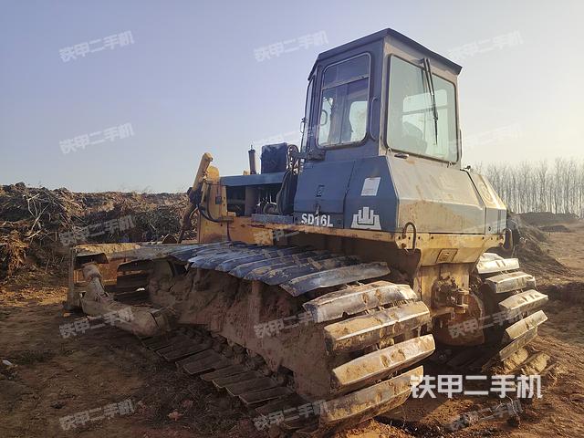 山推SD16L濕地型推土機(jī)
