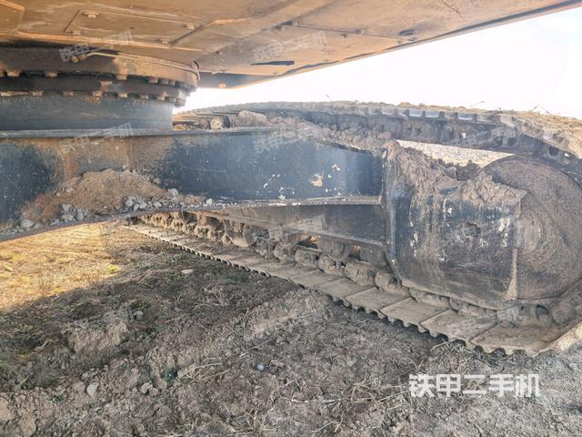 右侧履带整体（行走机构）