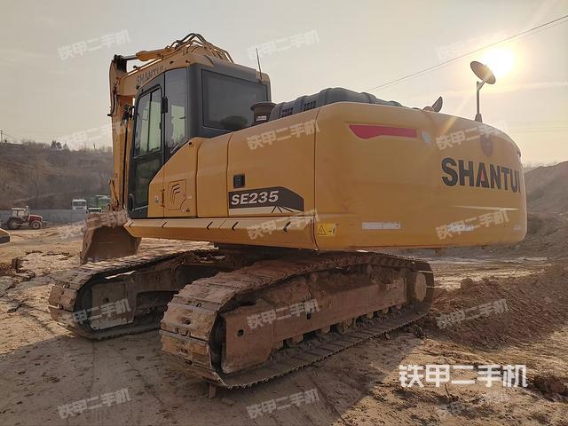 單側履帶整體（整機外觀）