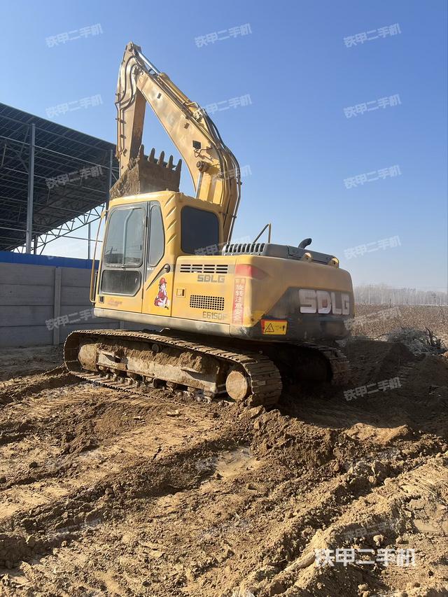 驾驶室整体（整机外观）