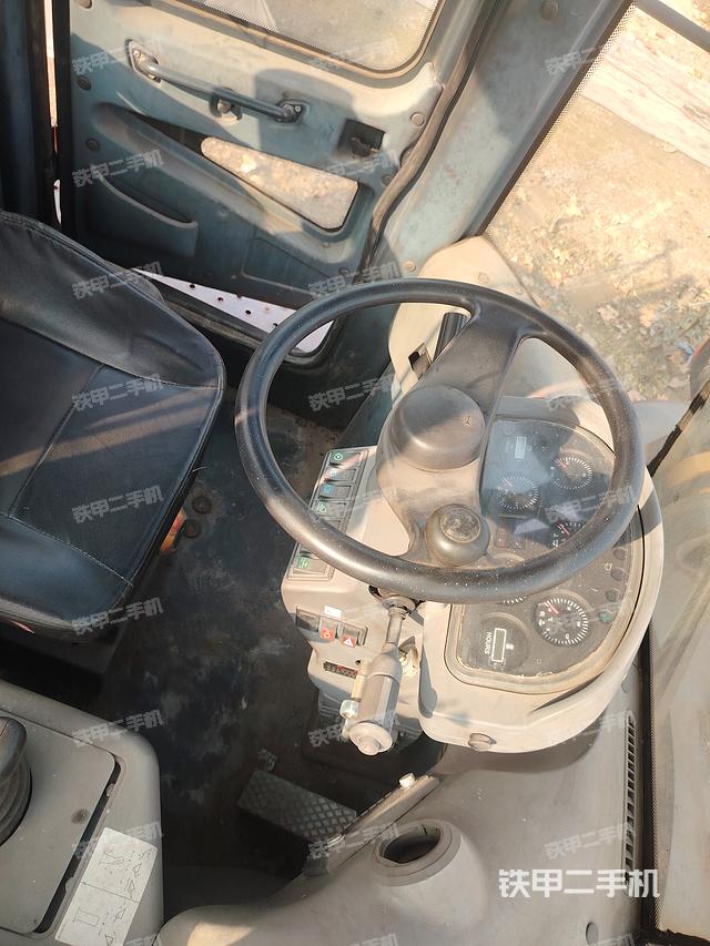 驾驶室工作台（整机外观及大件）