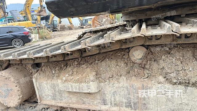 右侧行走马达盖板（行走机构）