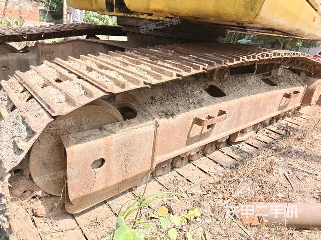 左侧履带整体 （行走机构）