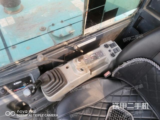  驾驶室正侧（驾驶室部分）