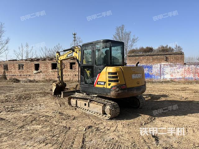 驾驶室整体（整机外观）