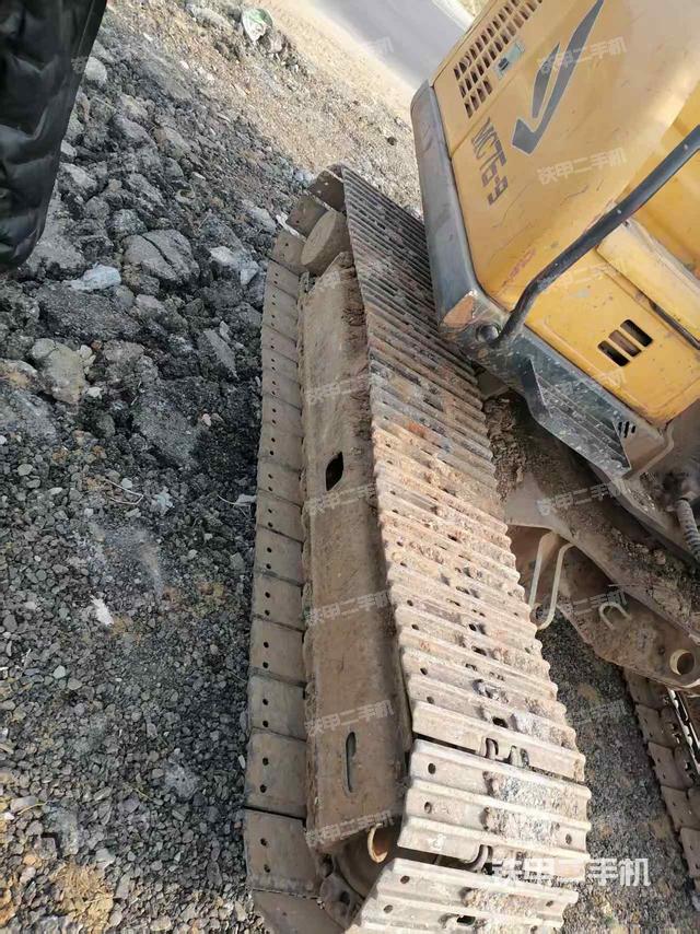 单侧履带整体（整机外观）