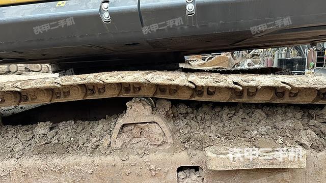 右侧履带整体（行走机构）