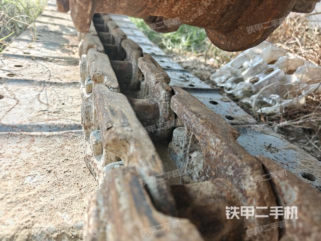 右驱动轮（行走机构）