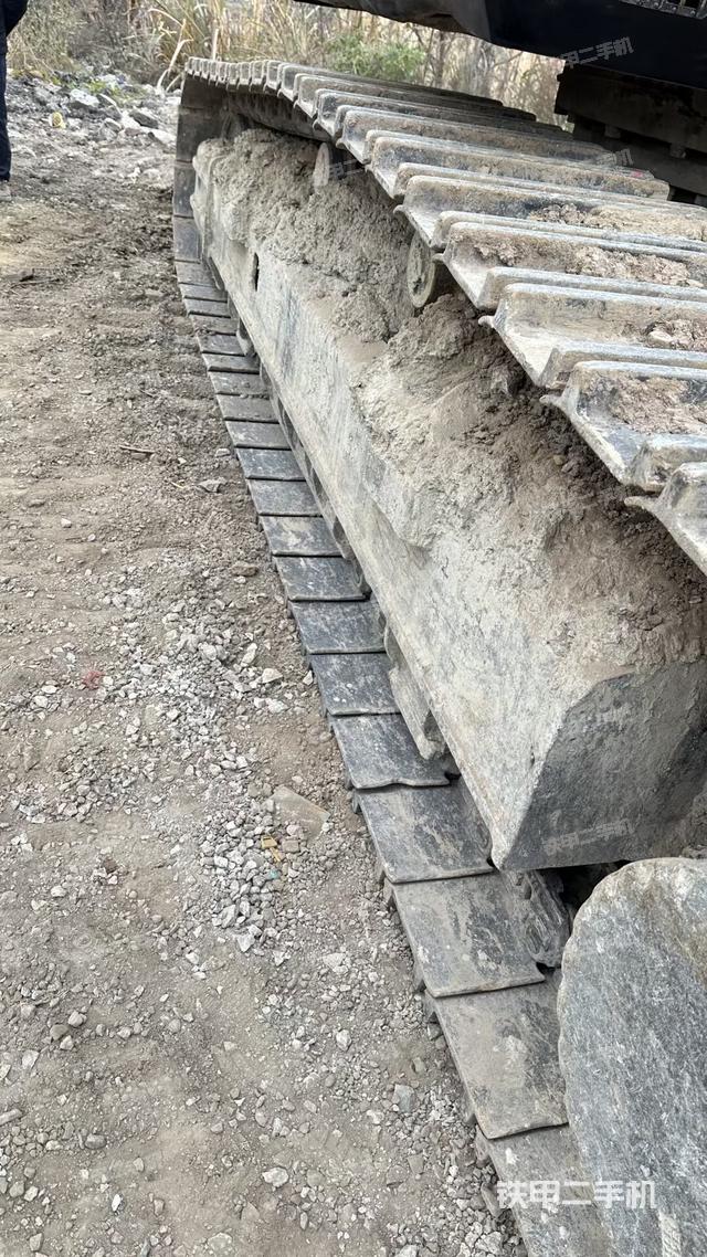 左侧履带整体 （行走机构）