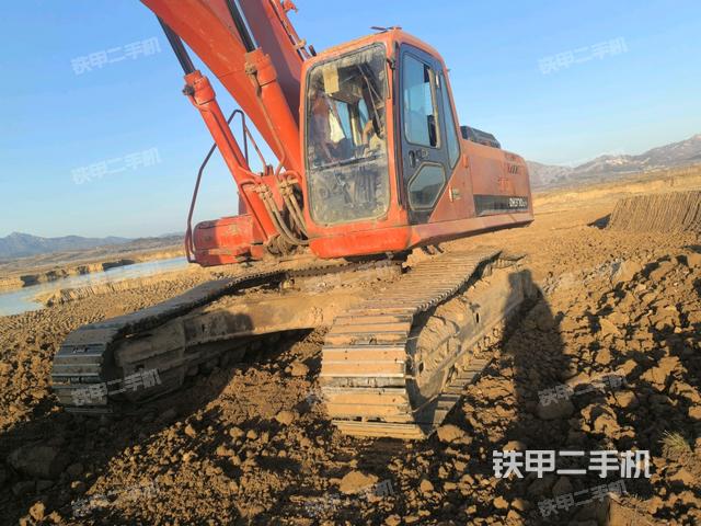 斗山DH370LC-9挖掘机