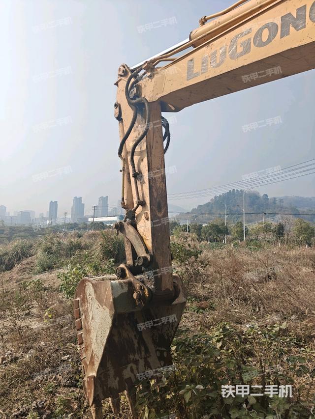 大臂整体 右侧（工作和回转装置）