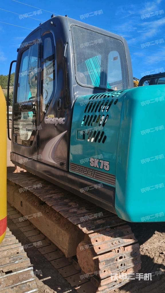 神鋼SK75-8挖掘機