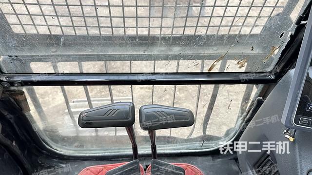 后窗玻璃角标（驾驶室部分）