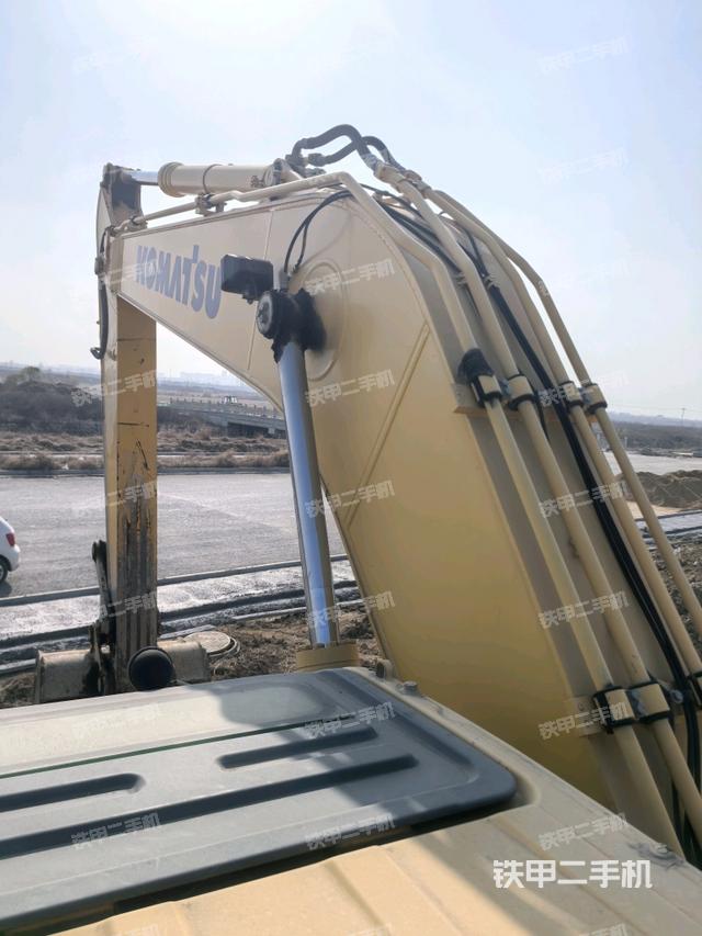 大臂根部 斜视（工作和回转装置）