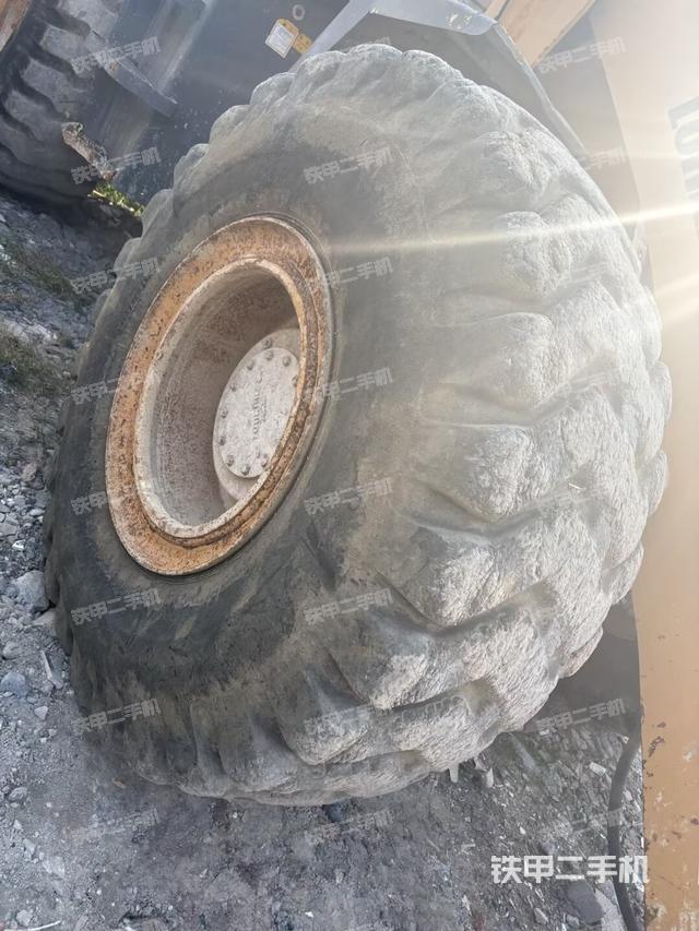 左前輪（行走機構(gòu)）