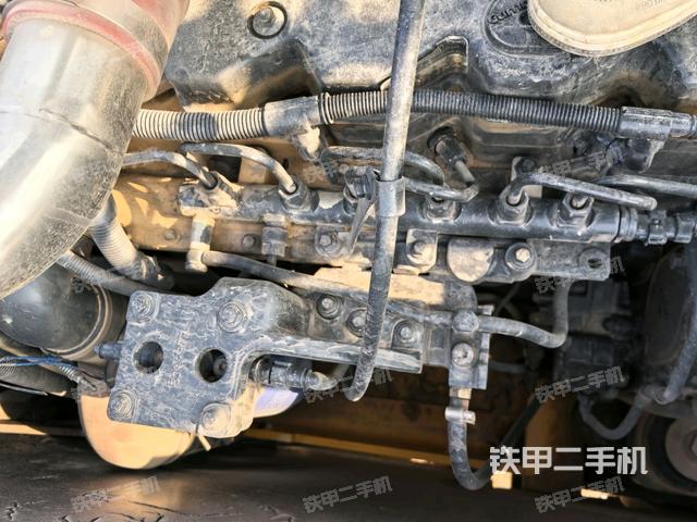 气门室盖螺丝特写（上车部件）