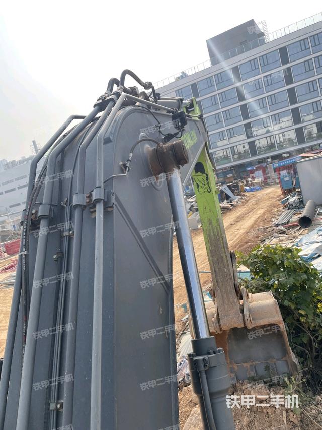 大臂油缸整體?豎拍（工作和回轉(zhuǎn)裝置）