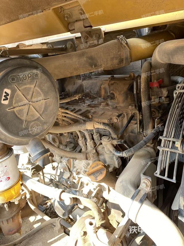 发动机整体俯视（整机外观）