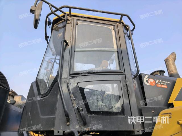 駕駛室頂部 外（駕駛室部分）