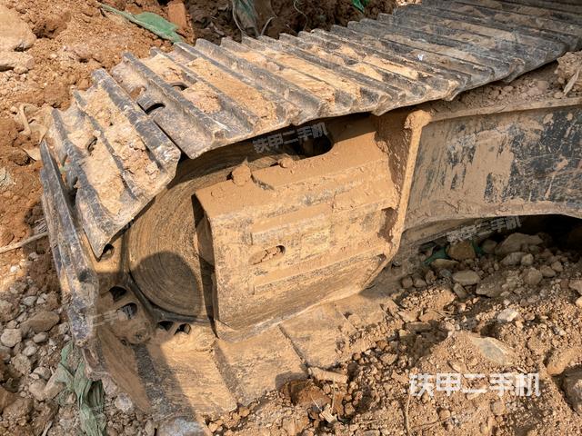 左側(cè)履帶整體?（行走機構(gòu)）