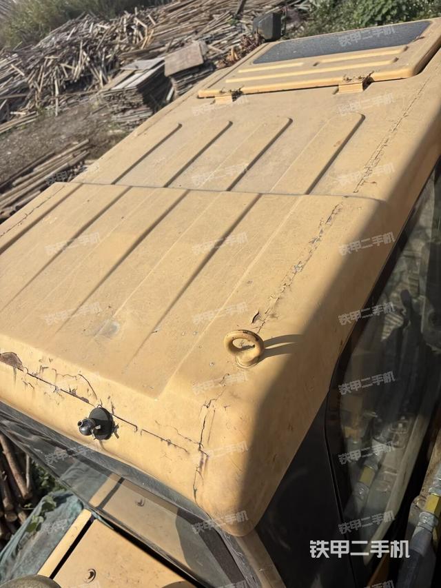 发动机室（上车部件）