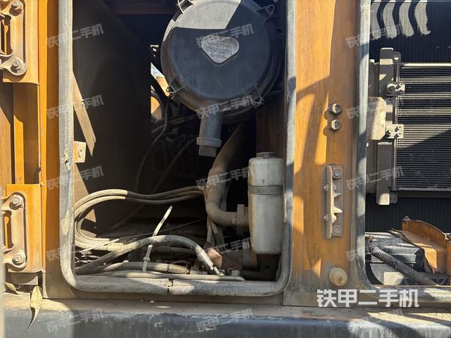 液压泵室（大件舱室）