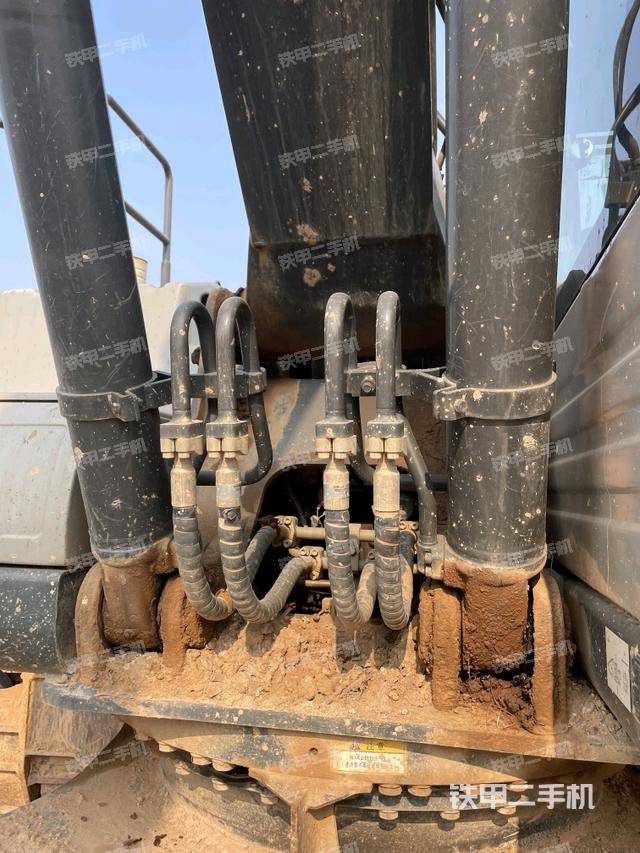 大臂根部?斜視（工作和回轉(zhuǎn)裝置）