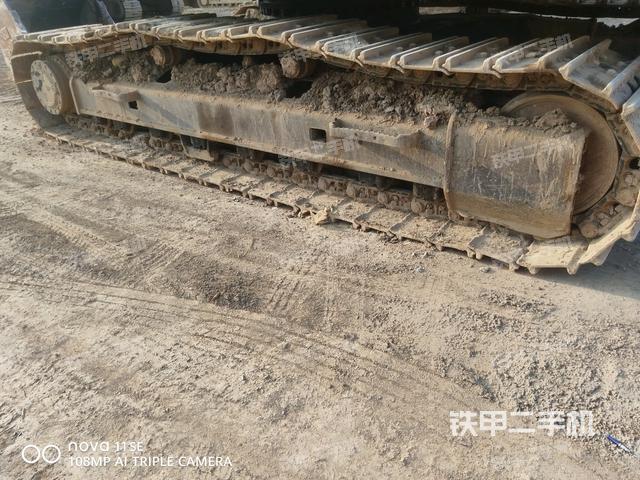 右驱动轮（行走机构）